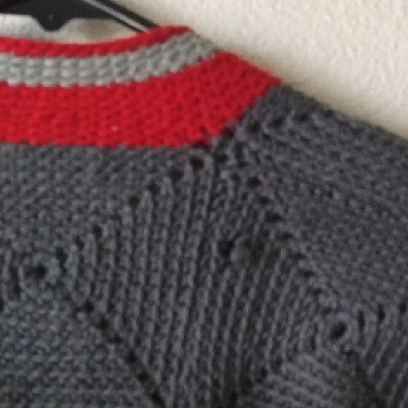 Woman's Vintage Sweater - Picture 5 of 7